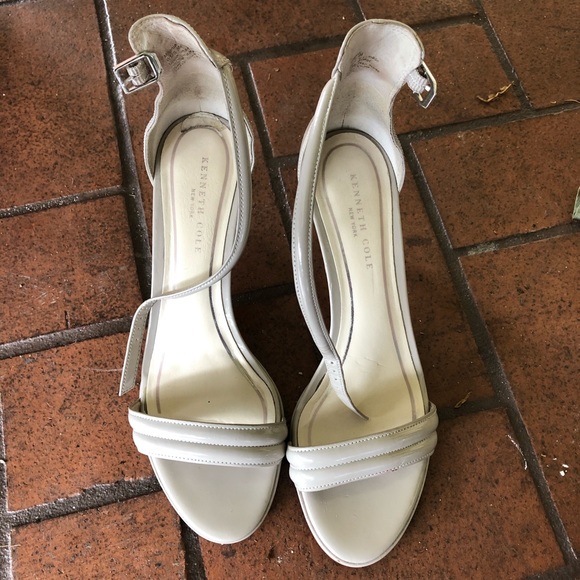 Kenneth Cole Nude Heels Size 8 - Picture 3 of 7